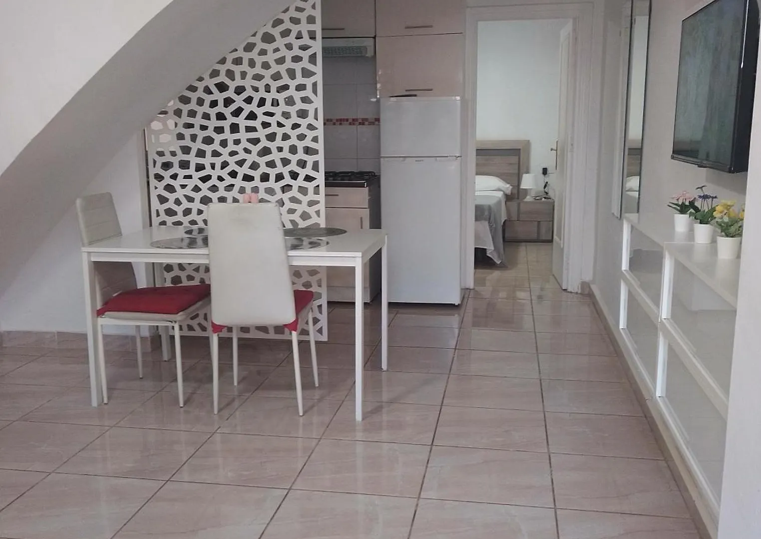 Apartamento Serrano Con Terraza Малага
